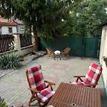 Rodinny Dum Сasa de vacaciones Poděbrady